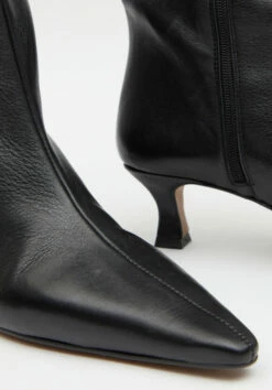 Camila Leather Kitten Heel Knee Boots 14 Camila Leather Kitten Heel Knee Boots -Cheap The Stylish Lady Store 009553 2762 04