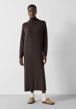 Chloe Jersey Midi Dress