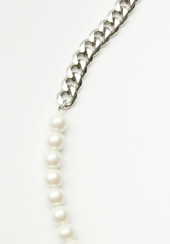 Harrie Pearl Chain Necklace 6 Harrie Pearl Chain Necklace - Image 4